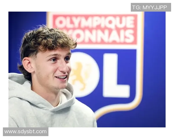 意甲热刺大胜里昂六比二补时进球点燃全场激情回顾十大精彩进球