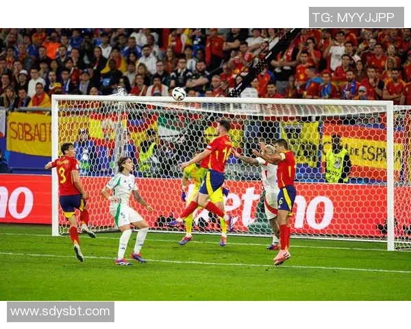 世界杯精彩对决：那不勒斯与莱比锡激战成平局引发全场热议