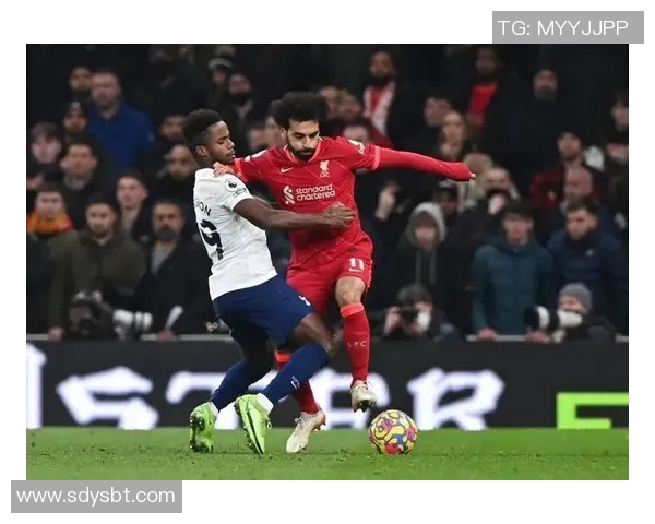 足总杯精彩对决利物浦3-0战胜拜仁补时进球点燃全场激情