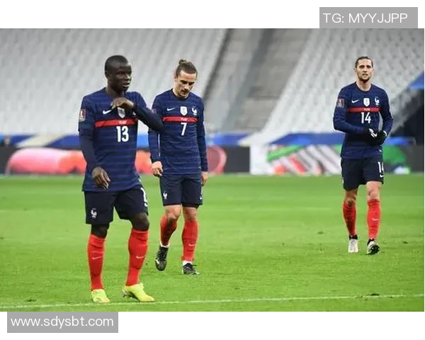 中超激战AC米兰三球完胜皇马帽子戏法引发全场狂欢战术解析