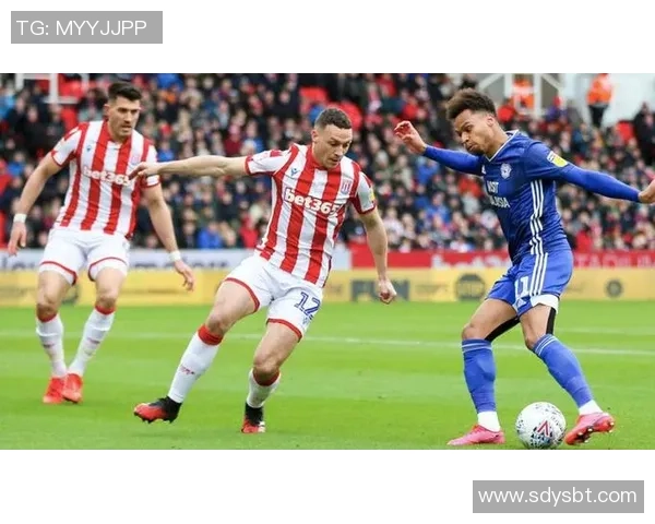 欧冠激战巴黎圣日耳曼狂胜利物浦四球引爆全场精彩瞬间回顾