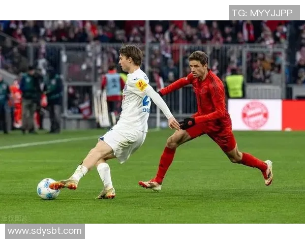 中超联赛精彩对决拜仁大胜那不勒斯引发转会热议