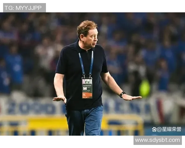 德甲激战：里昂大胜热刺帽子戏法引发争议判罚全场沸腾