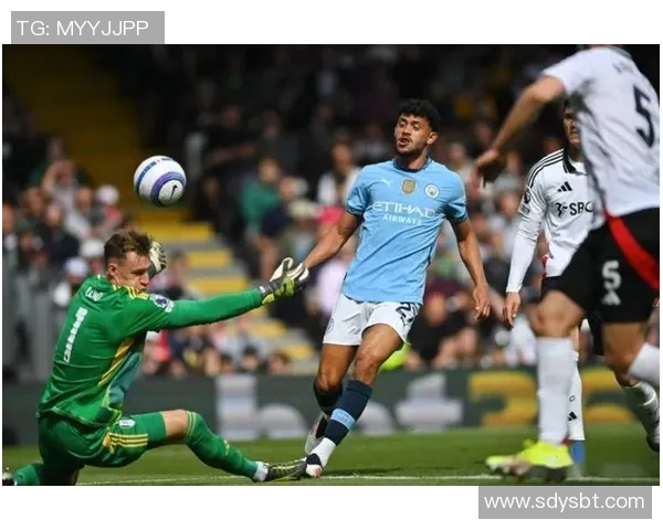 世界杯惊天冷门曼城与皇马激战成平局引发全场震动