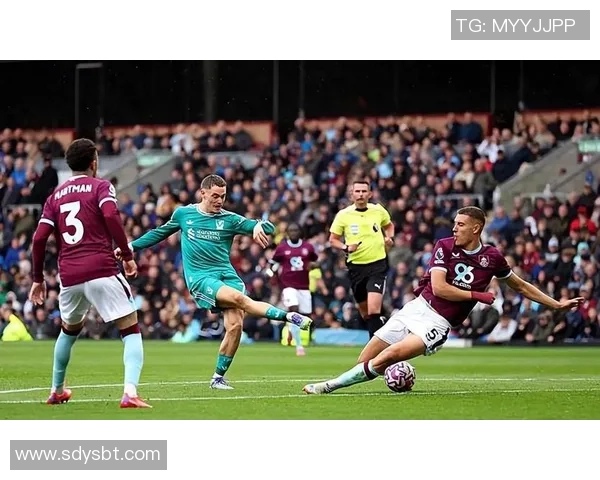 国王杯精彩对决皇马大胜尤文图斯乌龙球引发全场狂欢与十大进球回顾
