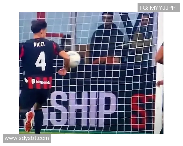 西甲激战波尔图与AC米兰0比0平点球大战引发争议判罚全场沸腾